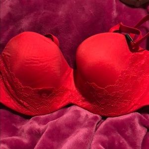 Victoria Secret 32DD strapless bra (w straps)